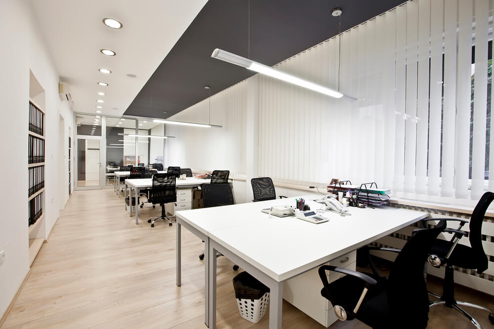 Clean office in a modern Fergus office building